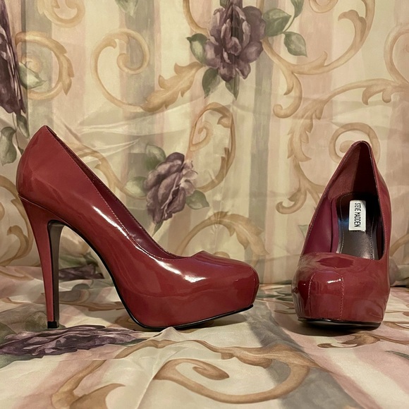 Steve Madden RUSSHH Lavender Patent Pumps NWOT - Picture 3 of 8